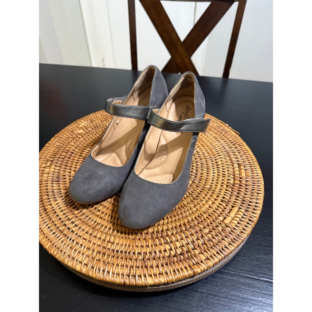 Dexflex Comfort Womens Grey Faux Suede Mary Jane Block Heel Pumps Size 7